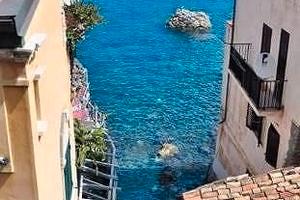 Appartamento Chianalea di Scilla bagnato dal mare