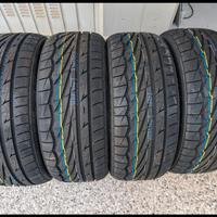 Gomme NUOVE 215/40 18