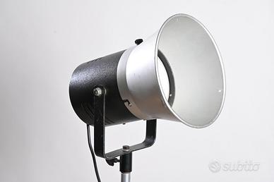 Illuminatore professionale  luce continua IFF 1250