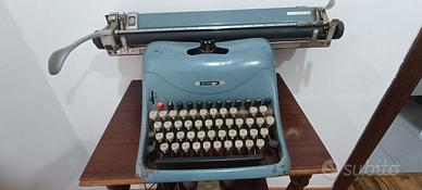 Macchina Da Scrivere Olivetti