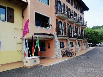 Immobile in asta di 1630 m² con più di 5 locali e 
