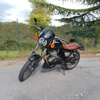 Suzuki cafè race scrambler A2