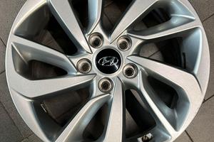 Cerchi lega ORIGINALI Hyundai 16 - usati