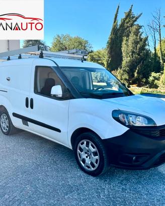 Fiat Doblo Doblò 1.4 T-Jet Natural Power PC-TN Car