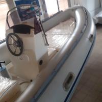 Gommone carena in vetroresina lomac 520