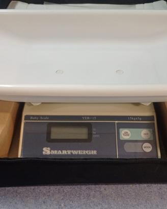 Bilancia professionale pesa neonati Medela