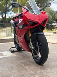 ducati Panigale v4 s 