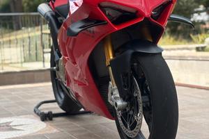ducati Panigale v4 s 