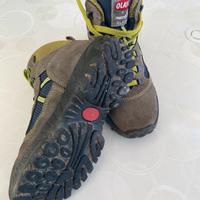 Scarponcini da trekking n. 35