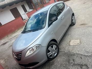 Lancia y gpl prezzo trattabile