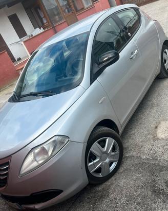 Lancia y gpl prezzo trattabile