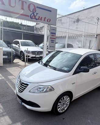 Lancia Ypsilon 1.2 69 CV 5 porte GPL Ecochic Gold