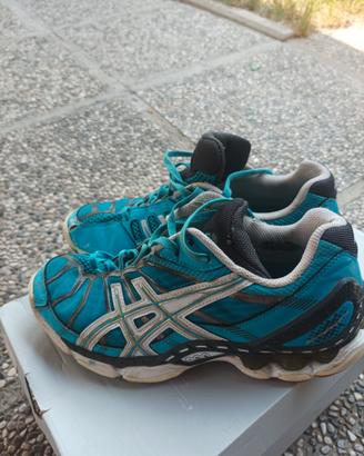 Scarpe Asics da volley n.39.5
