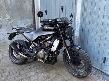 Moto Husqvarna Svartpilen 401