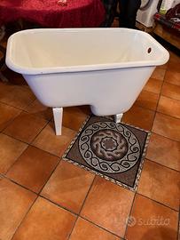 Vasca antica in ghisa restaurata a nuovo