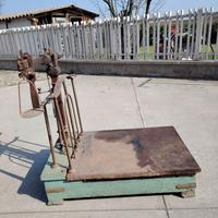 Bilancia basculante antica