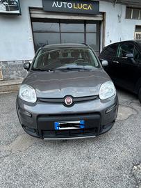 Fiat panda 1.0 hybrid 69 cavalli anno 2022