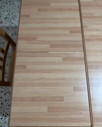 Tavolo in legno