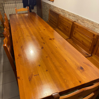 Tavolo, panca e sedie