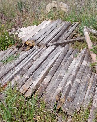 circa 500 pali precompressi 