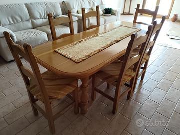 TAVOLO CON 6 SEDIE