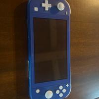 Nintendo switch lite con due giochi