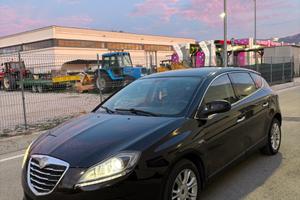 Lancia delta 1.6 Diesel 2012