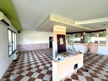 NEGOZIO A PONZANO VENETO