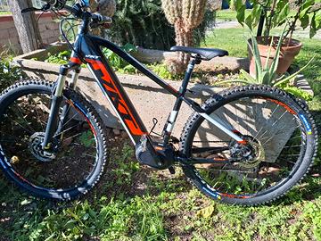 bicicletta mountain bike elettrica 