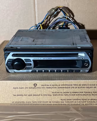 Autoradio Sony Xplod CDX-GT210 – CD / AUX –Sony