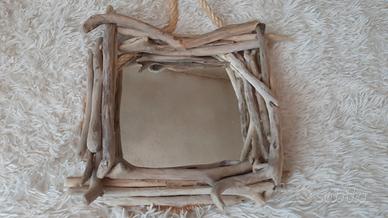 SPECCHIO CON LEGNI 