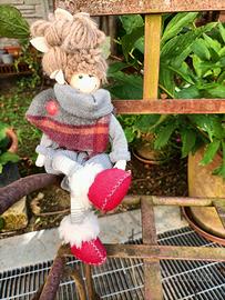 bambola di stoffa fatta a mano