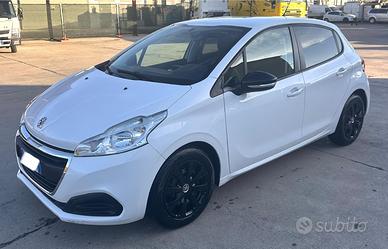 Peugeot 208 1.4 BlueHDi 75 5 porte Allure 2017