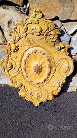 Antico Rosone Ovale in Gesso Decorato – Barocco