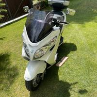 Suzuki Burgman 400