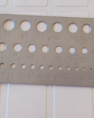 calibro per punte da trapano + lotto punte varie