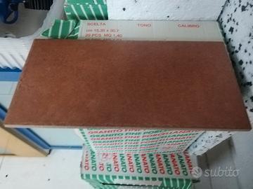 N. 11 scatole di piastrelle 15x30 in grés ceramico