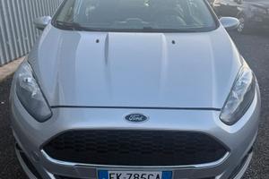 Ford Fiesta AUTOCARRO 4 posti