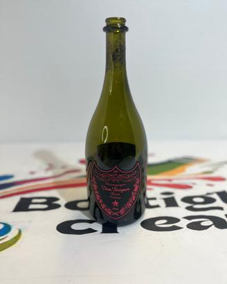 Bottiglia vuota domperignon rosè luminosa