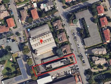 Immobile di 1098 m² con 5 locali a Desio