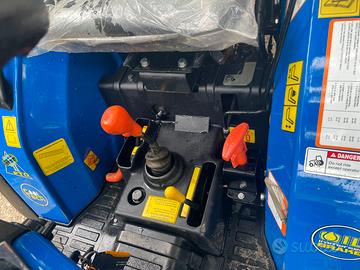 Trattore Solis 26 del 2022 unico proprietario