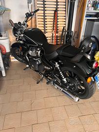 Moto Royal Enfield 650