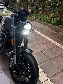 Benelli Leoncino 500 (2018) - 5.283 km -BlockShaft