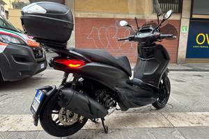 Scooter Beverly Total Black 300