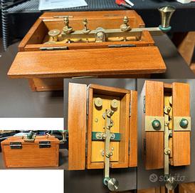 Tasto verticale (straight key) d'epoca