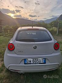 AUTOMOBILE ALFA MITO