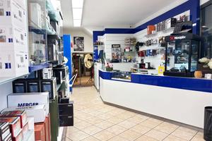 NEGOZIO IN CENTRO STORICO