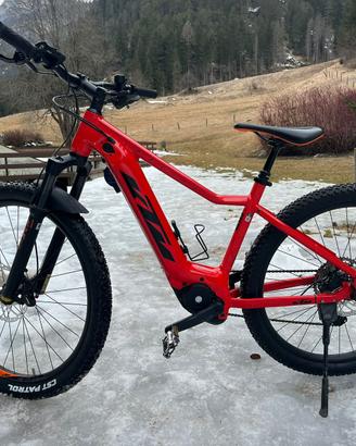 Ktm Macina race 271 2021 front Mtb elettrica