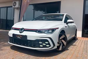 Volkswagen Golf 8 GTI 2.0 TSI DSG