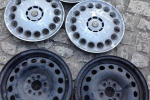 ALFA ROMEO: copricerchi, cerchi e bulloni